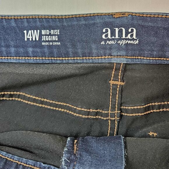 A.N.A a new approach Mid-Rise Jegging Stretch Size 14W Dark Wash Pull On - Picture 3 of 9